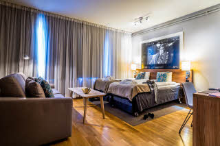 Copyright: : Karl Gabor superior room family